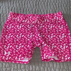 Under Armour print spandex short - large